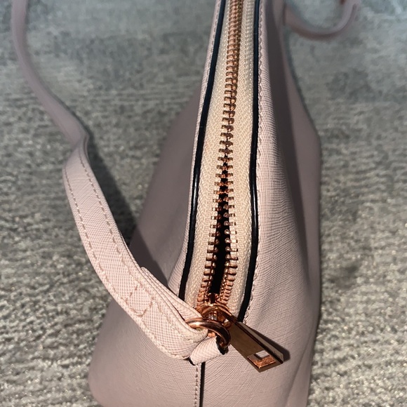 PURSE - Picture 2 of 4